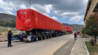 KAI-Logistik-Rampungkan-Pengiriman-8-Unit-KRL-dari-Banyuwangi-ke-Kalimas